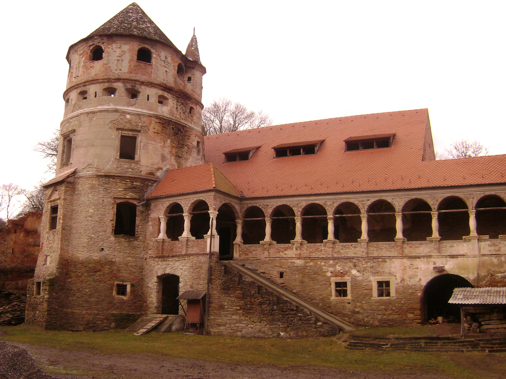 Castelul Bethlen din Criș, obiectiv turistic din comuna Daneș