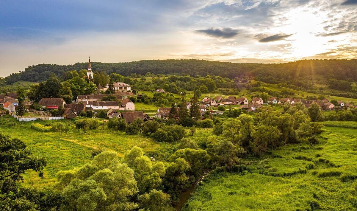 Peisaj rural și sate din comuna Daneș, județul Mureș